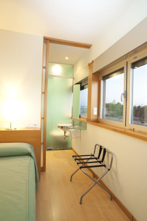 Hotel Los Rosales アルマンサ 部屋 写真