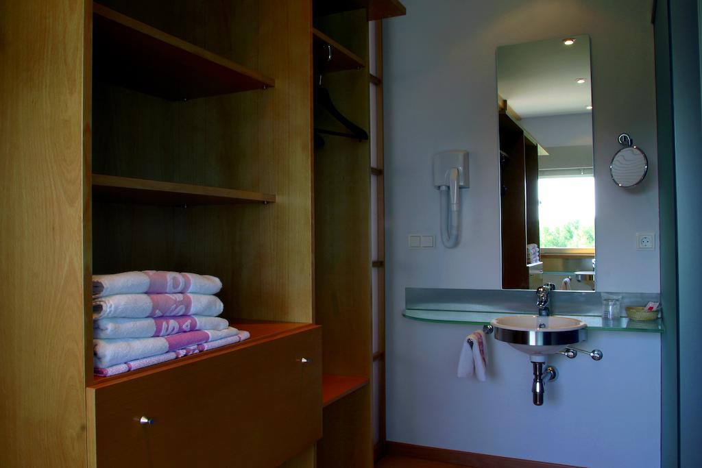 Hotel Los Rosales アルマンサ 部屋 写真