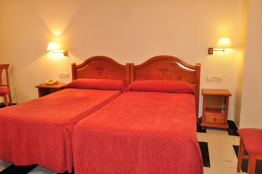 Hotel Los Rosales アルマンサ 部屋 写真